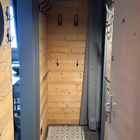 Renove Avec Kitchenette Equipee, Proche Des Pistes Et Commerces, Casiers A - Fr-1-425-207 Apartment *
